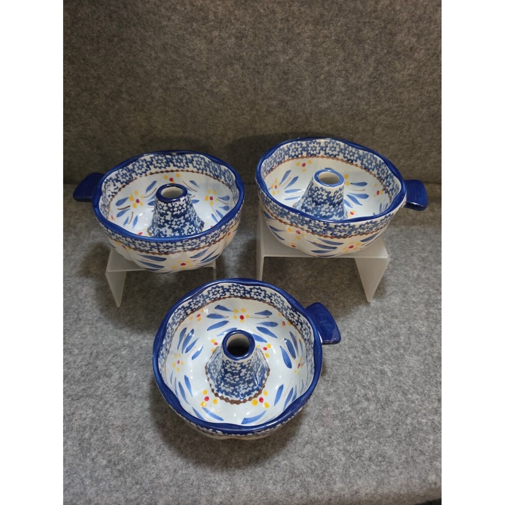 Set 3 Temp-Tations Old World Blue Dishes, Mini Bundt pans, 5.5" Dia.